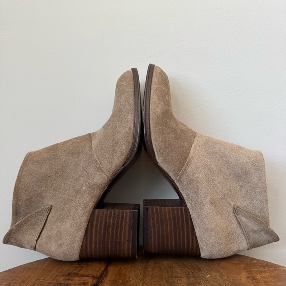 COCLICO Booties 37 US 7 - Picture 2 of 9